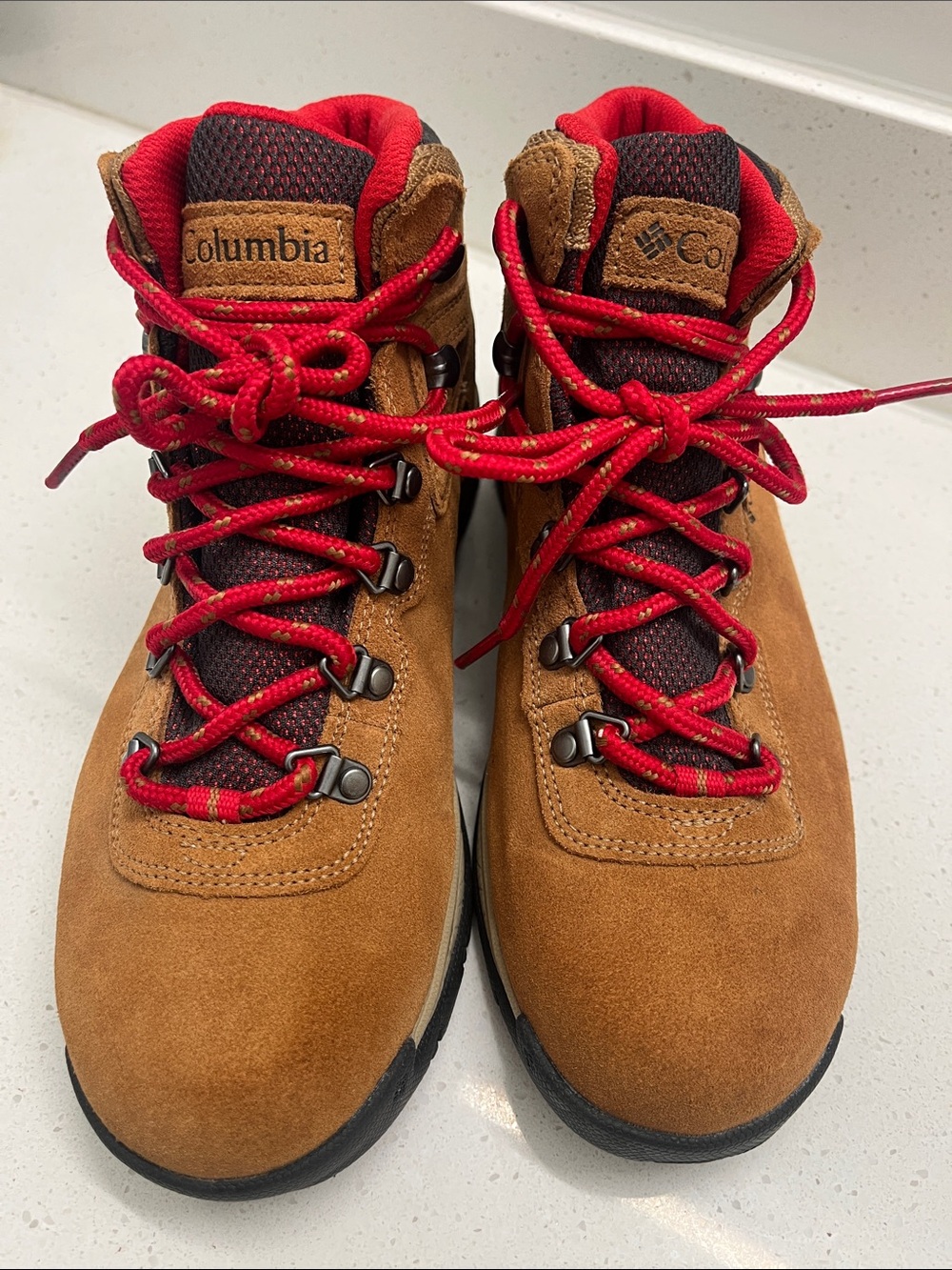 Women’s Newton Ridge Plus Waterproof Amped Hiking Boot Size 8